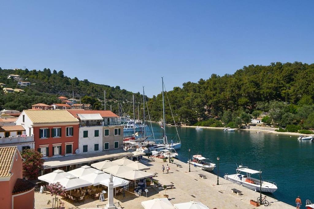 The Captain'S Bridge Gaios Exterior photo